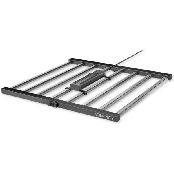 AC INFINITY IONFRAME EVO8, Samsung LM301H EVO Lampe de culture LED 730W, 3,14 µmol/J, jusqu'à 150 x 150 cm